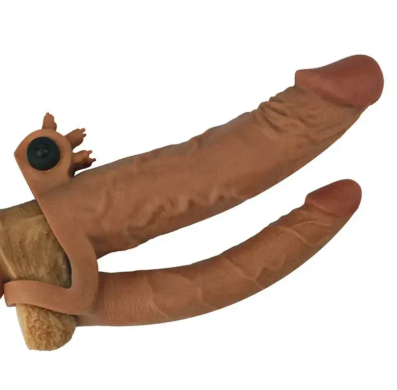 BD22C Bao đôn làm to dương vật da nâu có hai nhánh siêu rung Bao đôn làm to dương vật da nâu có hai nhánh siêu rung, chất liệu TPE, tăng 5cm chiều dài và 40% độ dày, kích thích kép âm đạo và hậu môn.